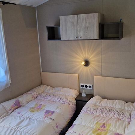 Mobil Home 8 Couchages Dans Camping 4 Etoiles A Pont Aven 29930 Luaran gambar